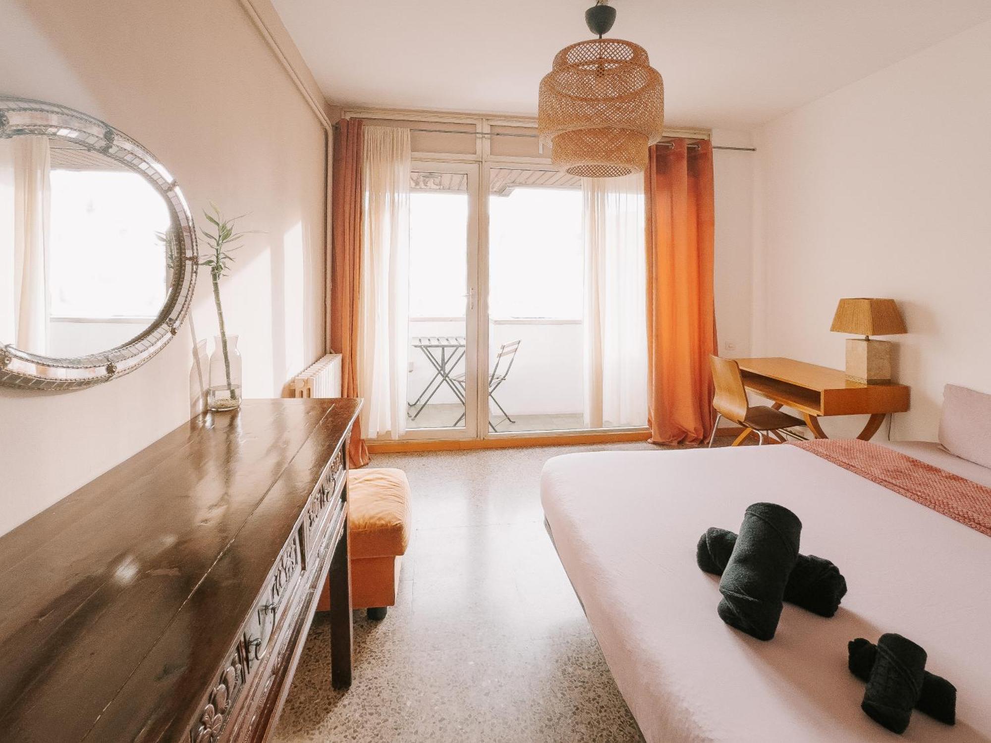 Lovely Rooms In Shared Apartment Gracia Neighborhood Barcelona Exteriör bild